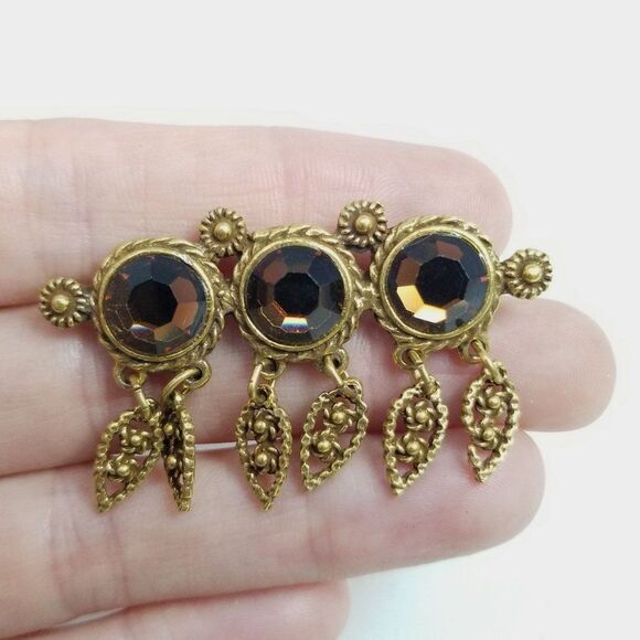 Vintage Brown Rhinestone Brooch Dangle Drop Shape Charms Gold Tone Lapel Pin - Picture 5 of 6